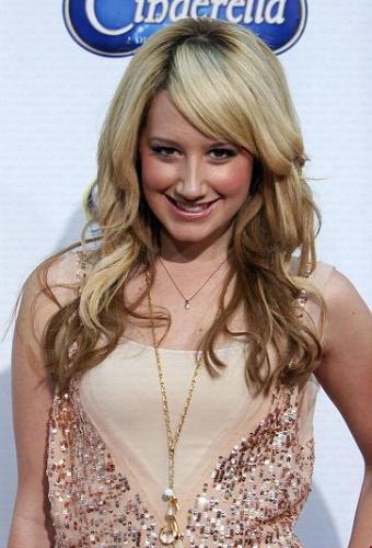 ashley vs  sharpay